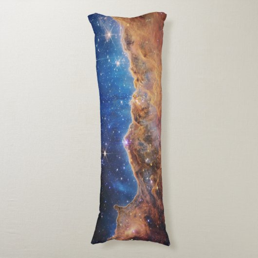 Cosmic Cliffs Carina Nebula Space Webb Telescope Lichaamskussen (Voorkant Verticaal)