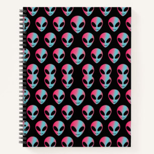 "Cosmic Cuties from Planet Sass" straalt een int n Notitieboek