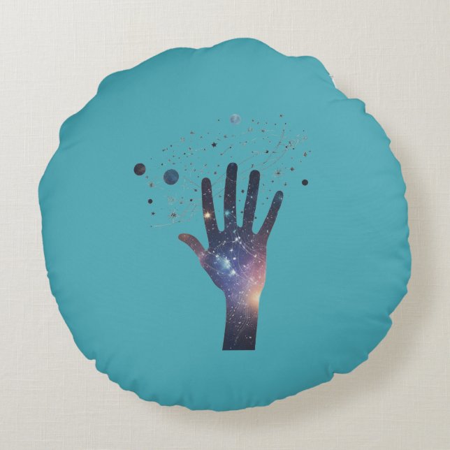 Cosmic Hand in Starry Galaxy – Surreal Spiritual S Rond Kussen (Achterkant)
