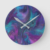 Cosmic Ink | Turquoise Blue Paars Galaxy Nebula Ronde Klok (Voorkant)