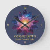 Cosmic Lotus Flower - Galaxy Bloom Energy Ronde Klok (Voorkant)