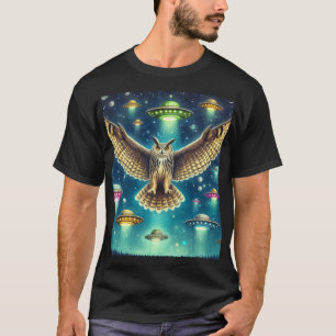 Cosmic Owl Nightscape - UFO's in de lucht T-shirt