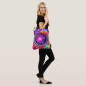 Cosmic Vortex: Een Neon Odyssee Tote Bag (Op model)