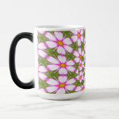 Cosmos Flowers Pattern Magische Mok (Links)
