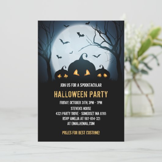 Costume Halloween party met pompoenen in spooky Kaart (Staand voorkant)