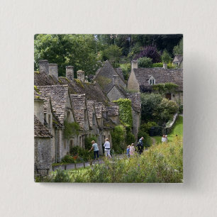Cotswold stenen cottages in het dorp van vierkante button 5,1 cm