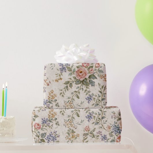 Cottage Blush Blue Floral Pattern Cadeaupapier (Feestgeschenken)