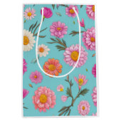 Cottage kern bloemenwitte madeliefjes roze bloemen medium cadeauzakje (Voorkant)