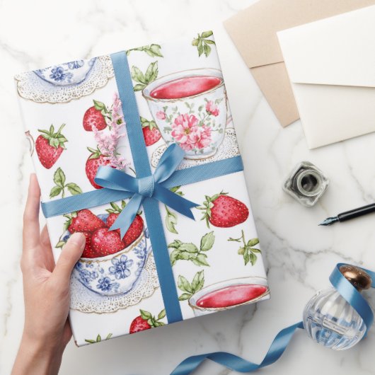 Cottagecore Aardbeienpatroon  Cadeaupapier (Geschenken)