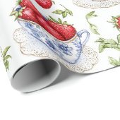 Cottagecore Aardbeienpatroon  Cadeaupapier (Rol Hoek)