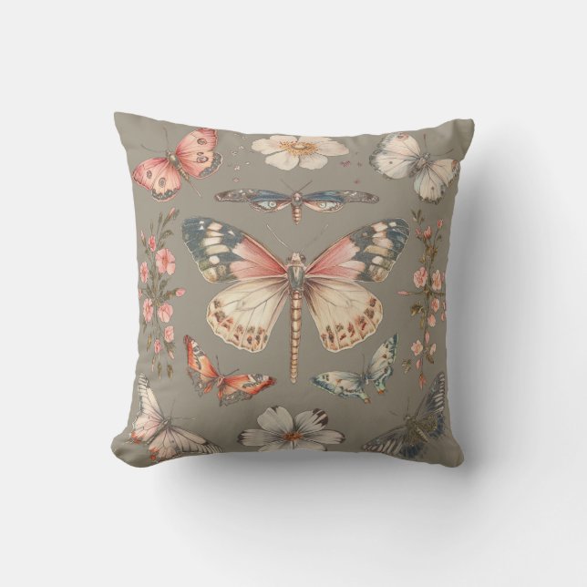 Cottagecore Style Butterflies Moths Kussen (Voorkant)
