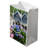 Cottages and Hydrangeas - Martha's Vineyard Medium Cadeauzakje (Voorkant Gekanteld)