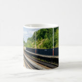 Cottingley Railway Station, Leeds Koffiemok (Center)