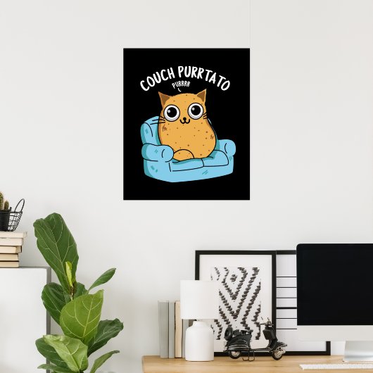 Couch Purrtato Funny Potato Pun Dark BG Poster (Thuiskantoor)