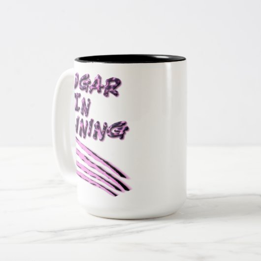 Cougar in training Claw Marks Mok (Voorkant links)