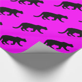 Cougar Mountain Lion Puma Silhouette Magenta Cadeaupapier (Hoek)