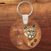 Cougar Puma Mountain Lion "Een dag voor een keer" Sleutelhanger (Voorkant)