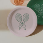 Country Club Courtside Racquet Tennis Birthday Papieren Bordje<br><div class="desc">Serve up a stylish celebration with our Courtside Tennis Birthday plates,  inspired by classic country club aesthetics and simple tennis charm. This design is perfect for tennis lovers of any age,  from kids’ birthdays to milestone celebrations,  bachelorettes and so much more.</div>