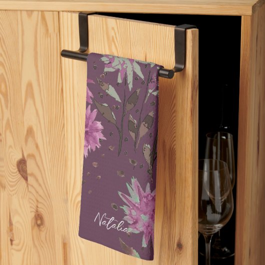 Country Modern Paarse Bloemen Monogrammed Theedoek (Derde Gevouwen)