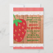 Country Strawberry Gingham Ruffles Uitnodiging (Voorkant)