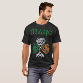 County Mayo Shamrock Ireland Flag craic and ceol T-shirt (Voorkant volledig)