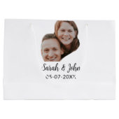 Couple face photo add name date simple wedding groot cadeauzakje (Achterkant)