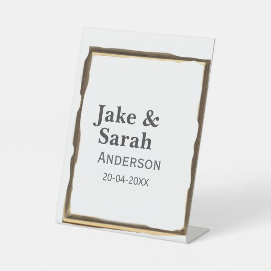 Couple name gray golden frame border wedding date  reclamebord met voetstuk (Voorkant)