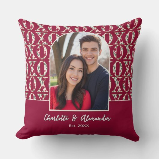 Couple Photo Arch XOXO Patterned Personalized Kussen (Voorkant)