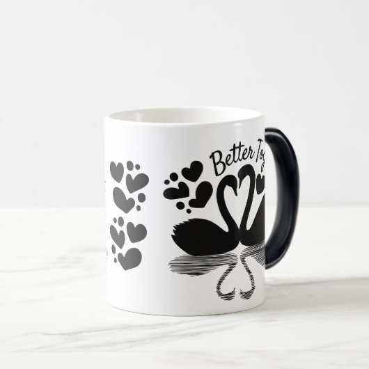 Couple Swan Silhouette Reflection in water Magische Mok (Voorkant rechts)