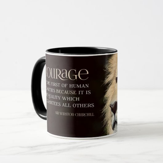 Courage Mok (Voorkant links)