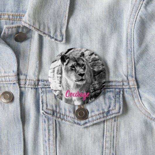 Courage - Pin Ronde Button 7,6 Cm (In situ)