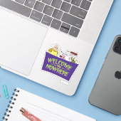Courage the Cowardly Dog | Welcome To Nowhere Sticker (Laptop met iPhone)