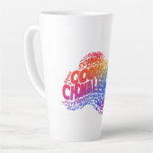 Courage verovert uitdagingen. latte mok (Linkerhoek)