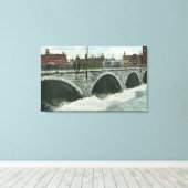 Court Street Bridge en Genesee in High Water Canvas Afdruk (Insitu (Houten vloer))