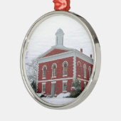 Courthouse Snow Metalen Ornament (Links)
