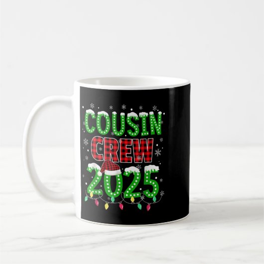Cousin Crew 2025 Kerstverlichting Santa Pajam Koffiemok (Links)