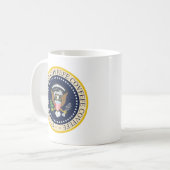 COVFEFE PRESIDENTIËLE SEAL KOFFIEMOK (Voorkant links)