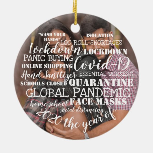 covid19 2020 het jaar van gezichtmaskers voegt uw keramisch ornament (Achterkant)