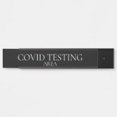 COVID-testgebied in donker achtergronddeurteken Deurbordje (Voorkant)