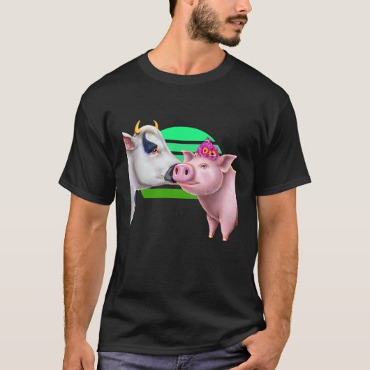 Cow kissing Pig T-shirt (Voorkant)