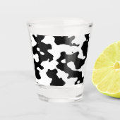 Cow Pattern Black en White Shot Glas (Voorkant)