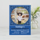 Cowboy Blue Bandana Foto Verjaardag Uitnodiging (Staand voorkant)