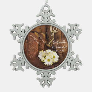 Cowboy Boots Daisies and Horse Bit Country Wedding Tin Sneeuwvlok Ornament