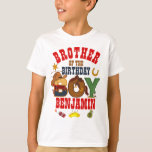 Cowboy Brother van de Birthday Boy T-shirt<br><div class="desc">De eerste verjaardag van de baby vieren met dit speciale T-shirt,  speciaal en gepersonaliseerd design</div>