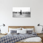 Cowboy die zijn Lasso-vaardigheden uitoefent Canvas Afdruk (Insitu (Slaapkamer))