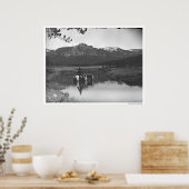 Cowboy en paard in een vijver poster (Keuken)