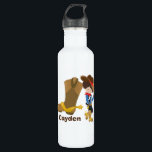 Cowboy Kinder Cute Boys Monogram Rodeo Wild West Waterfles<br><div class="desc">Een schattig aangepast cowboy cadeau met een boerderij kind dat leunt tegen een gigantische cowboyboot die zijn bruin pet met een gele ster betont. Een grote kinderfles uit het land,  gepersonaliseerd met hun naam voor een leuk rodeothema verjaardagsfeest in het wild westen.</div>