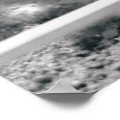 Cowboy op de grond na vallen van stier poster (Hoek)