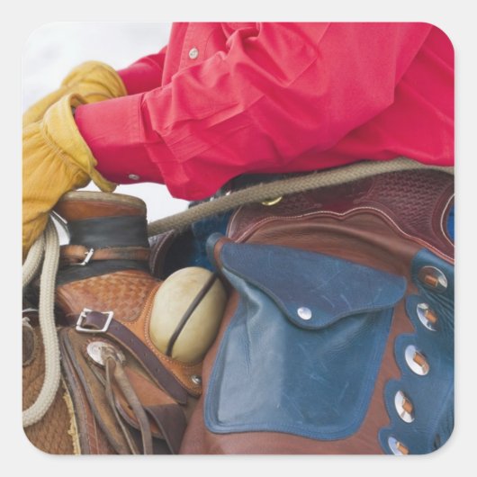Cowboy op paarden met lederen kapjes vierkante sticker (Voorkant)