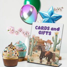 Cowboy op paardenverjaardagsfeest Kaarten en gesch Reclamebord Met Voetstuk